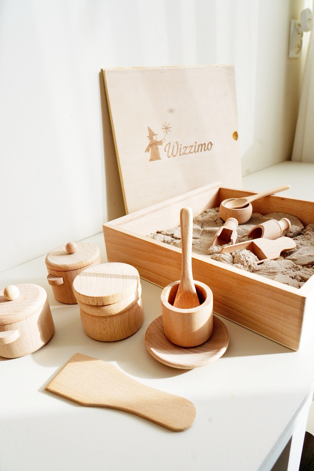 Wizzimo® - Sensorische speelbak met deksel en accessoires - Montessori speelgoed - Sensorisch speelgoed - Afbeelding 2